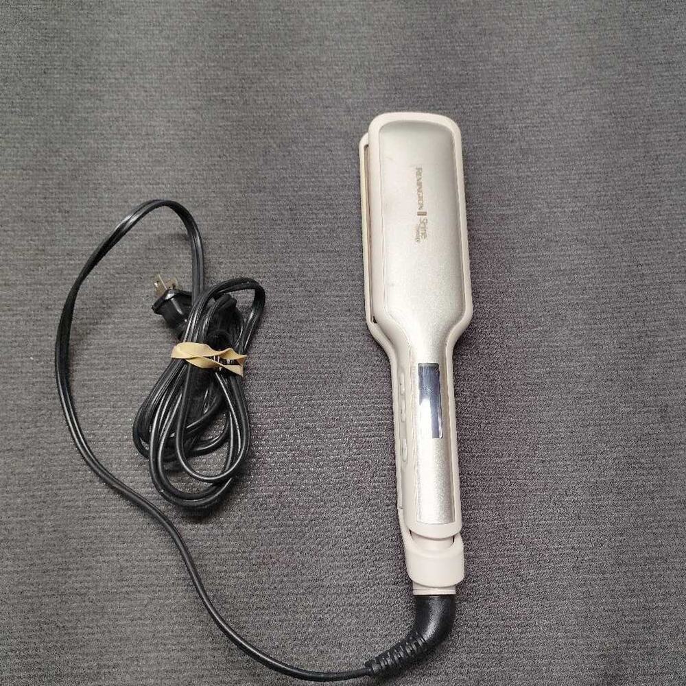 Remington Shine Therapy Flat Iron Hair Straightener 1-Inch Ceramic Plates 410F